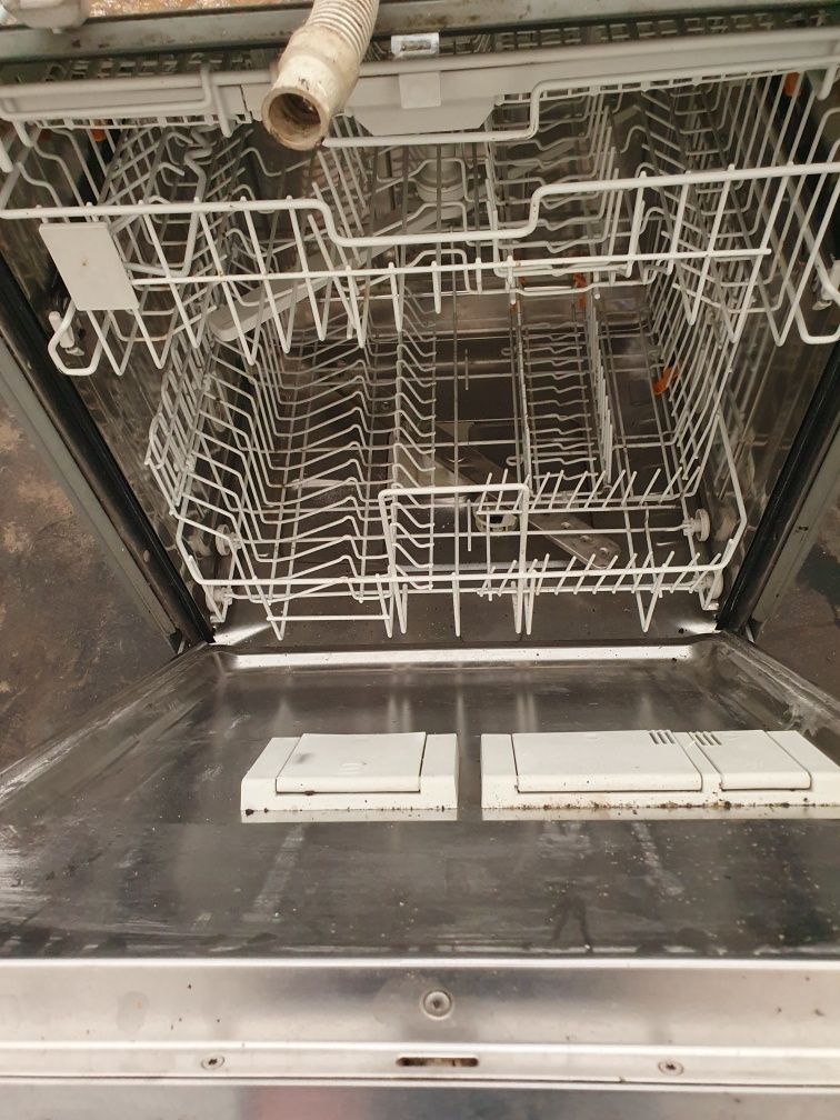 Miele zmywarka uszkodzona.G 1552 SCU