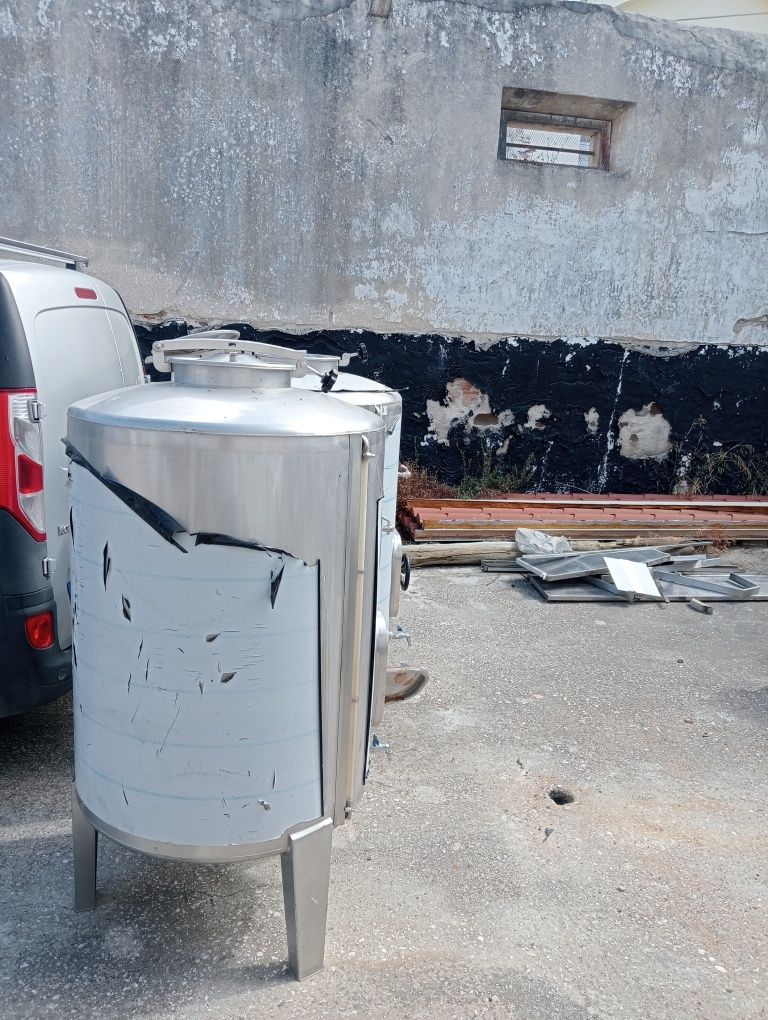 2 Cubas inox 550 LT como novas