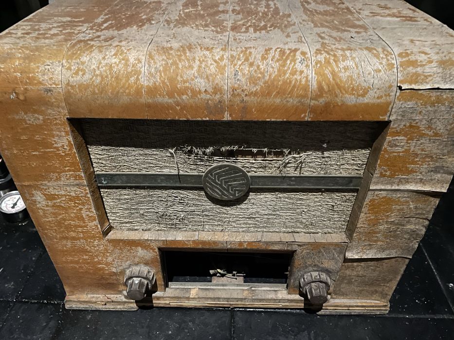 Rádio antigo a válvulas – para restauro / peças