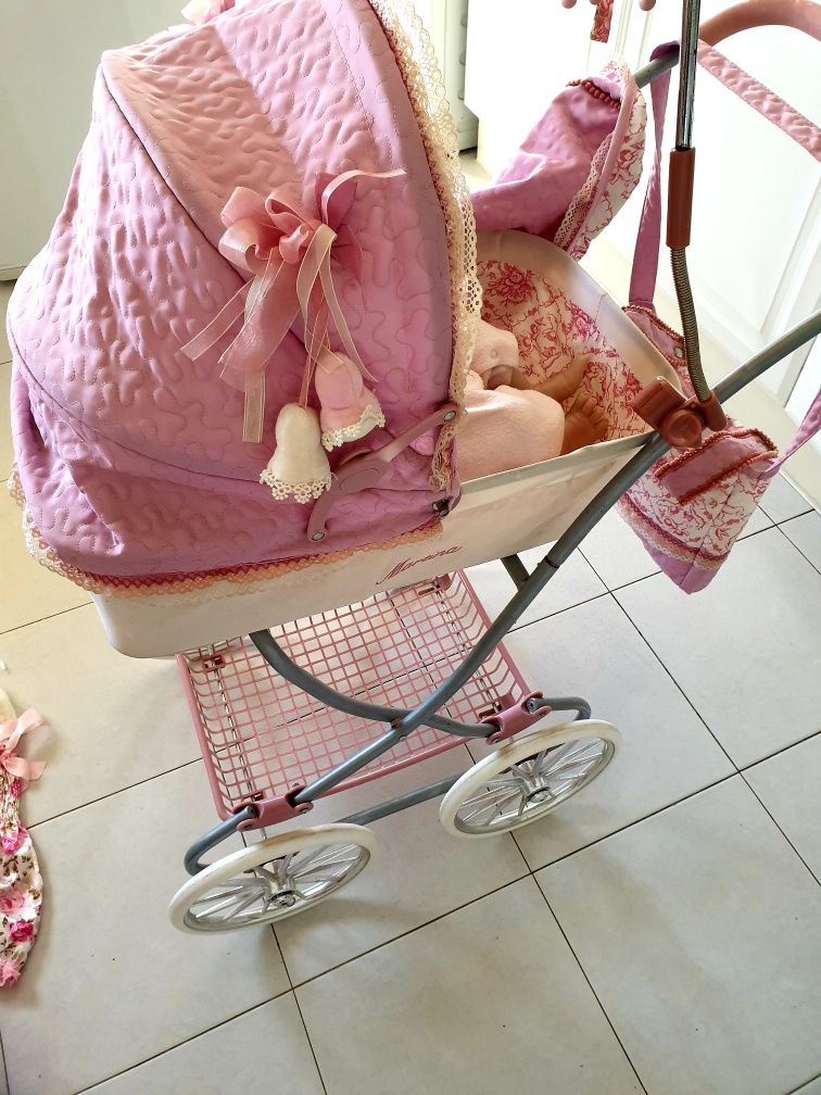 Carinha passeio com boneca