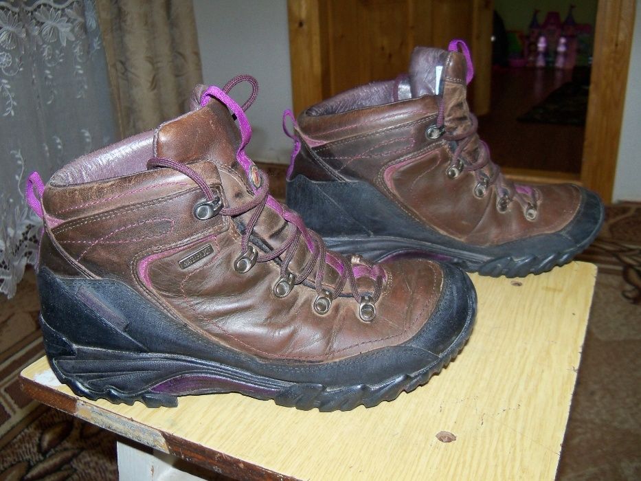 Жіночі трекінгові черевики Merrell Chameleon ARC 2 Rival. 38,5. ЗСУ!