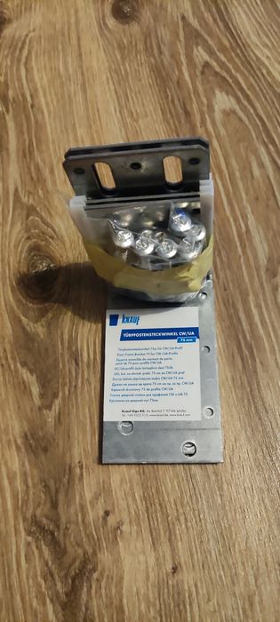 Kątownik drzwiowy CW/UA Knauf