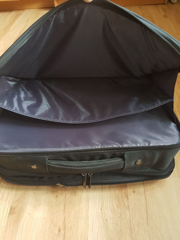 Torba na laptopa.