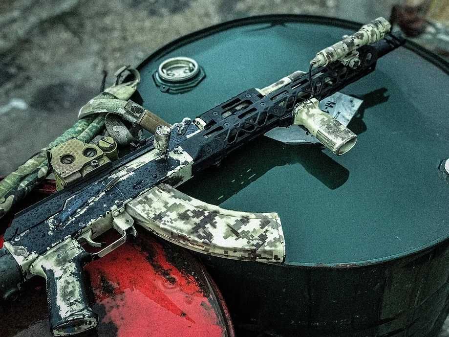 Довга цівка з короткою накладкою на АК CRC 1U004А від Крук Індастріз