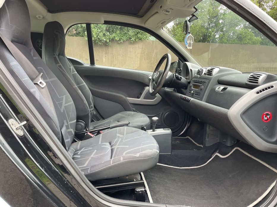 Smart Fortwo CDI (diesel/gasóleo) com Direção Assistida - 146000km