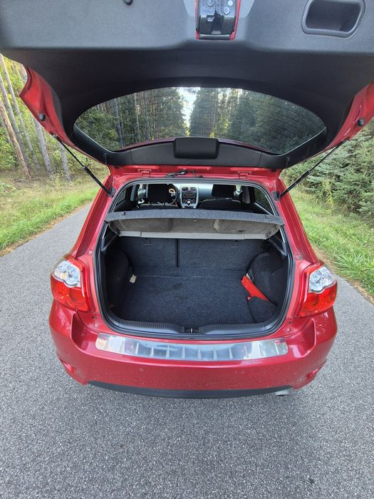 Toyota Auris 1.6 2010r
