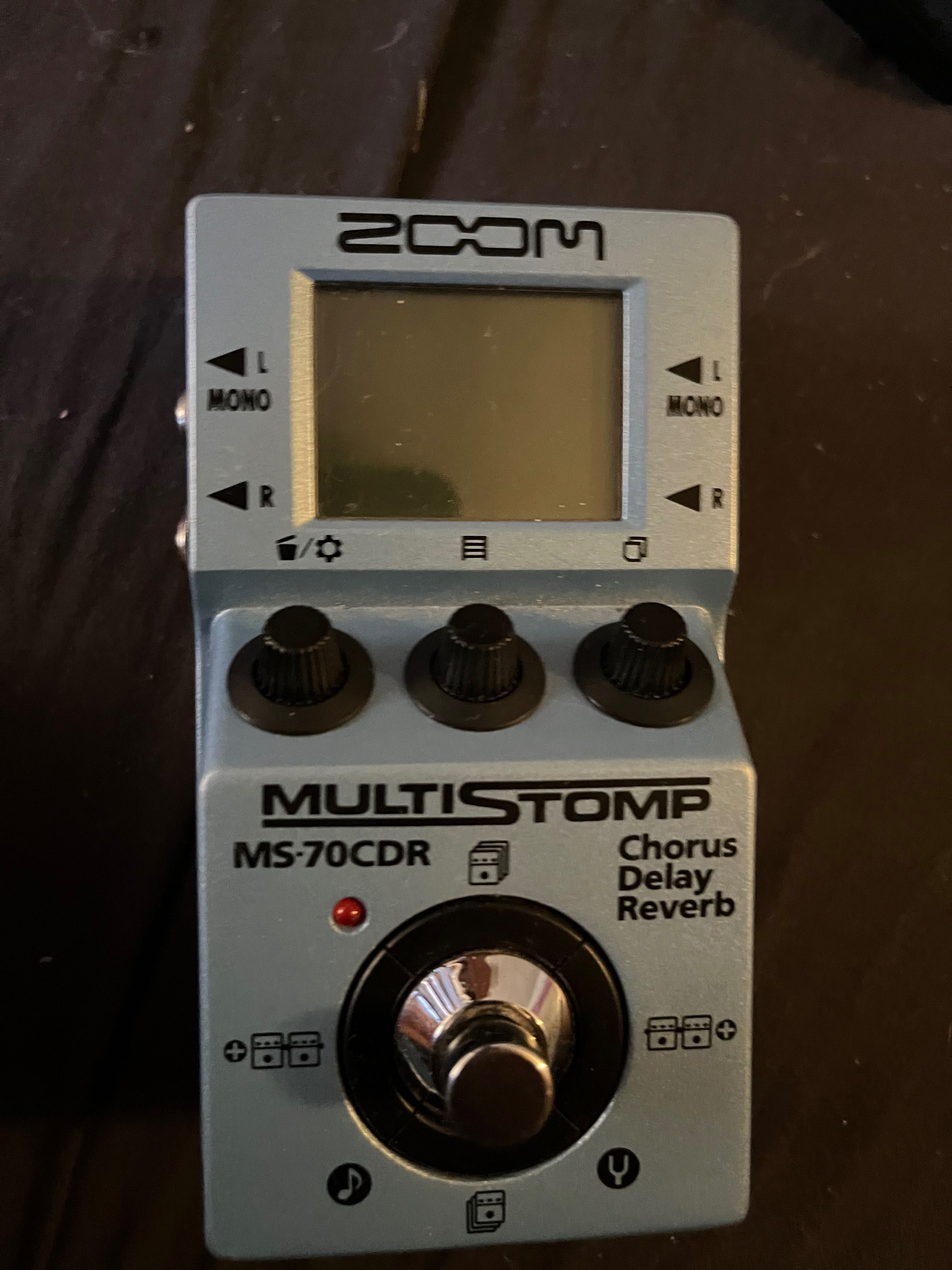 Zoom ms50 pedal muito efeitos