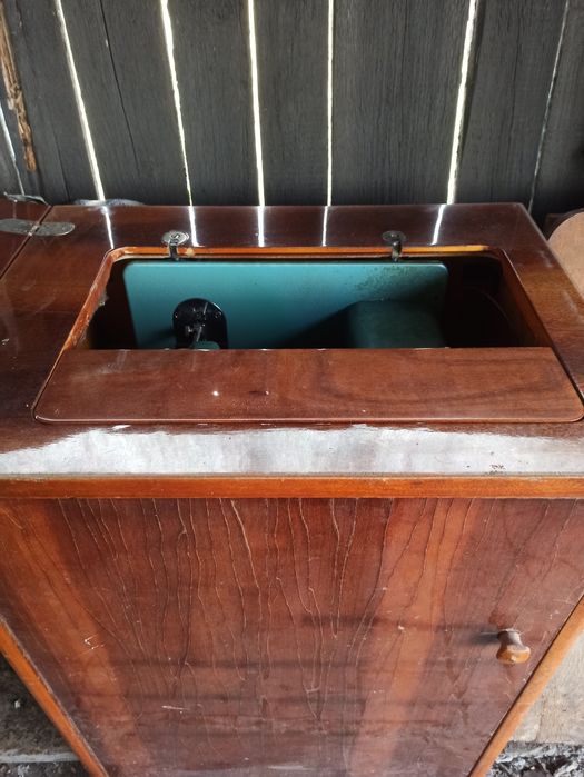 Швейна  машинка "Чайка"  б/у