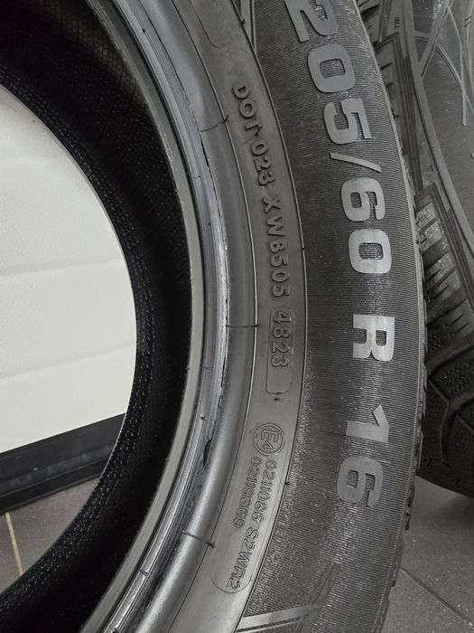 2023 Opony zimowe 2 sztuki 205/60/R16 Vredestein Wintrac