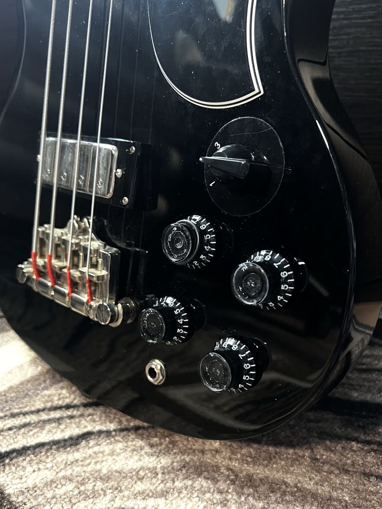 Epiphone SG Bass