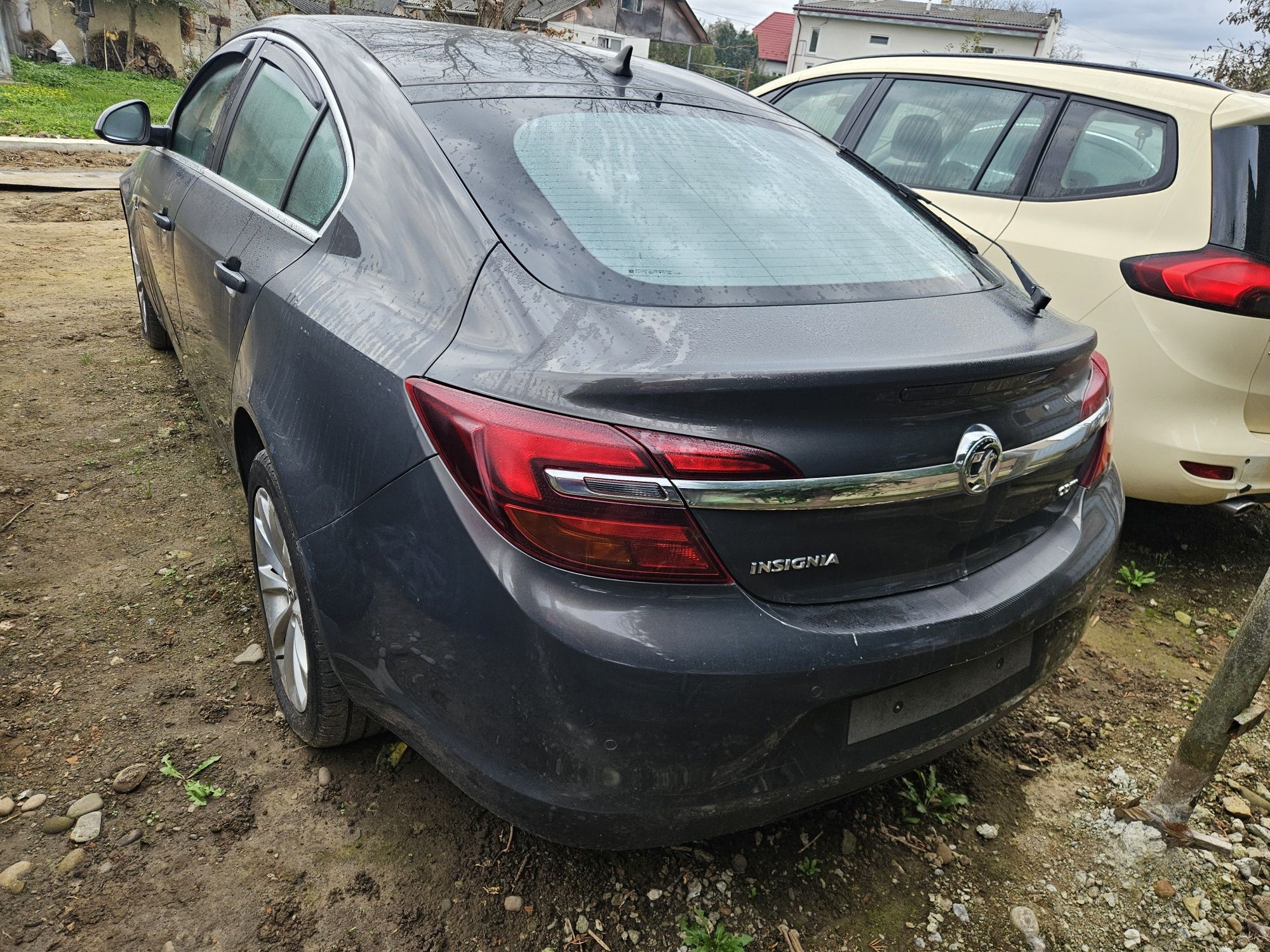 Опель Інсігнія Бампер Капот Крило Фара Решітка Стоп Скло Opel Insignia