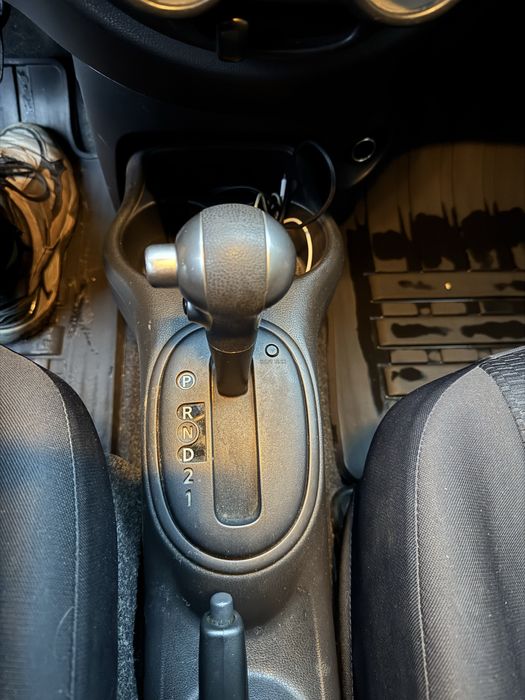 Nissan Micra 1.2 газ/бензин 2015 рік