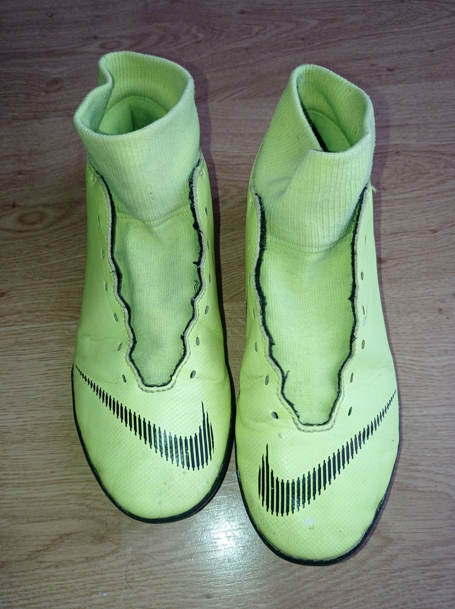 Buty halowe  Nike Mercurial 39