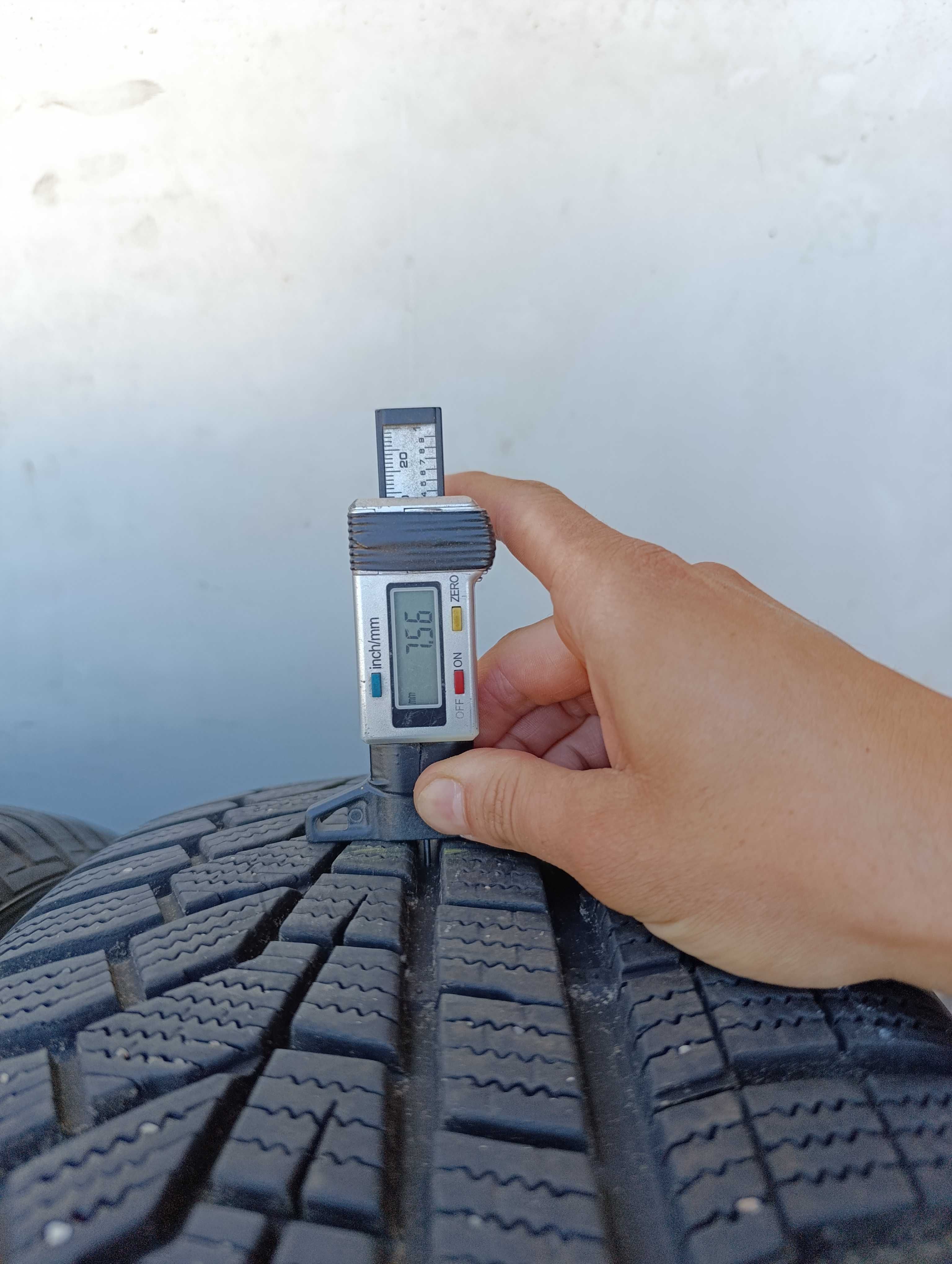 4x 235/55 R18 100H Hankook Winter i*cept Evo2 Suv 2020r 7,3mm