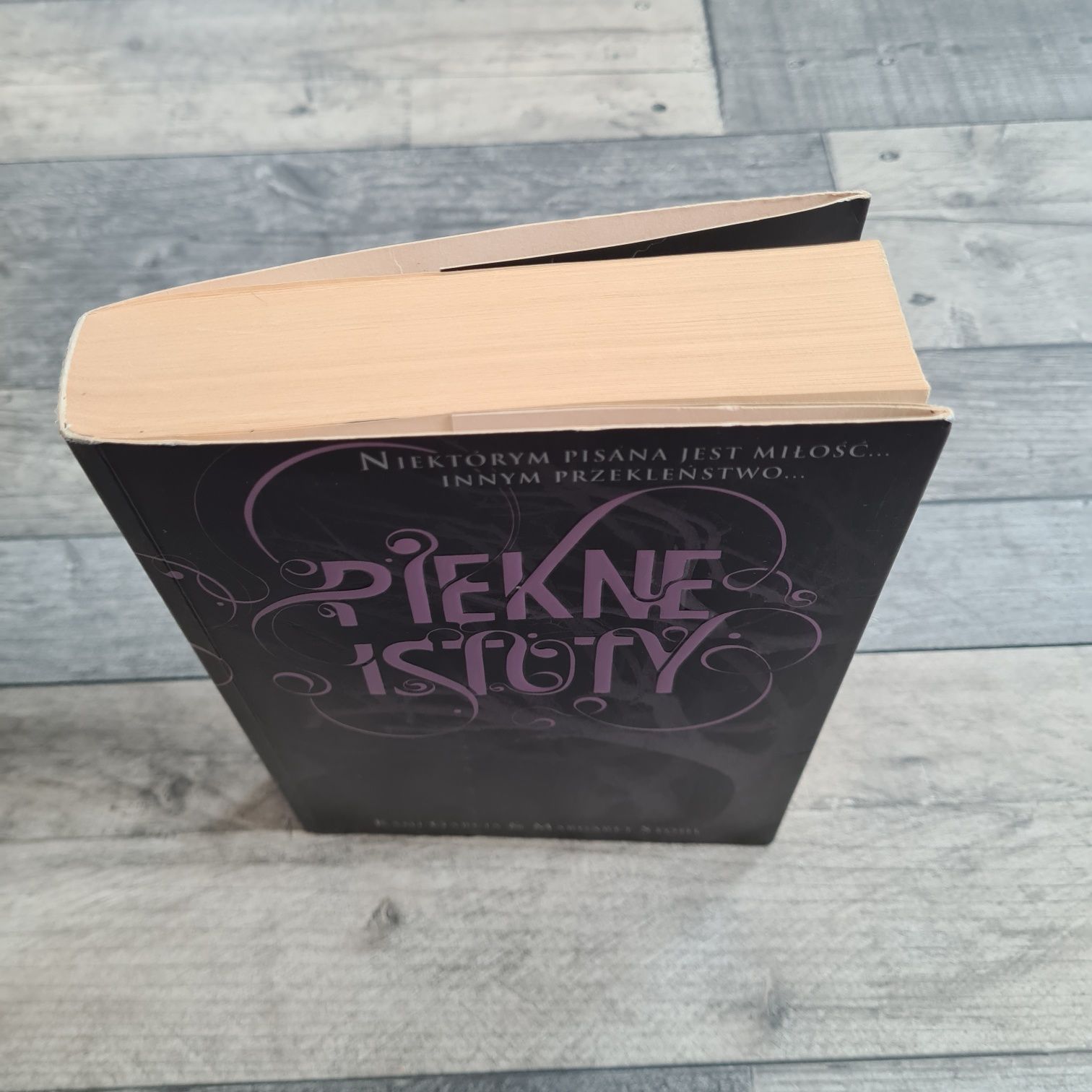 Piękne istoty - Kami Garcia Margaret Stohl