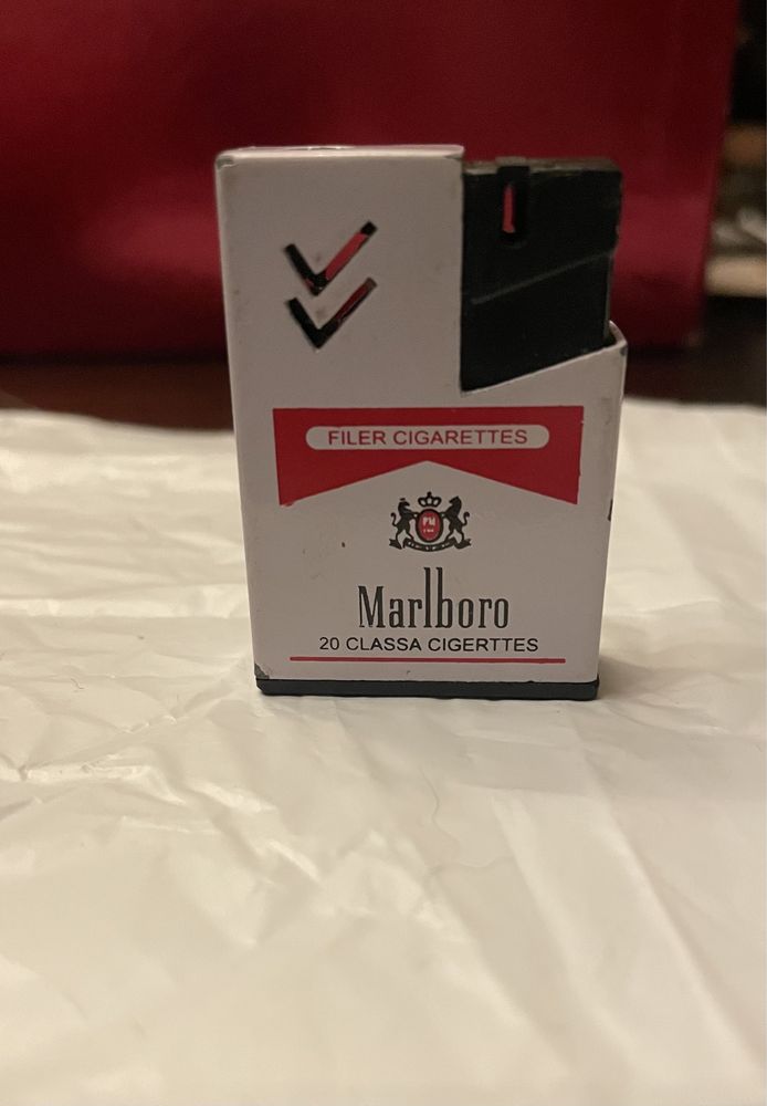 Isqueiro da Marlboro colecionador em bom estado