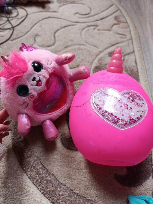 Яйце RainBocorns