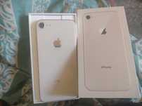 telefon iPhone 8