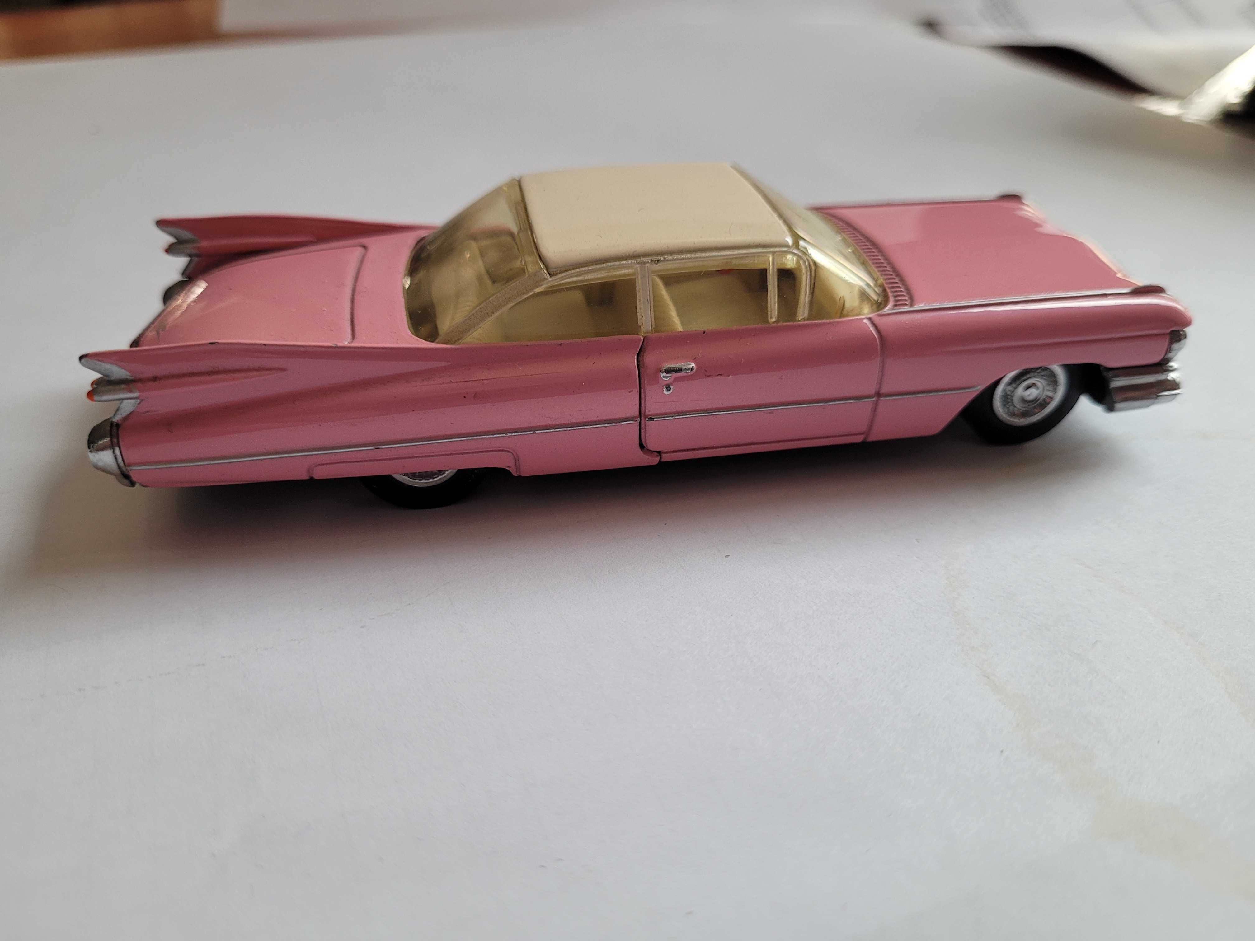 CADILLAC Coupe De Ville  1959 w skali 1/43