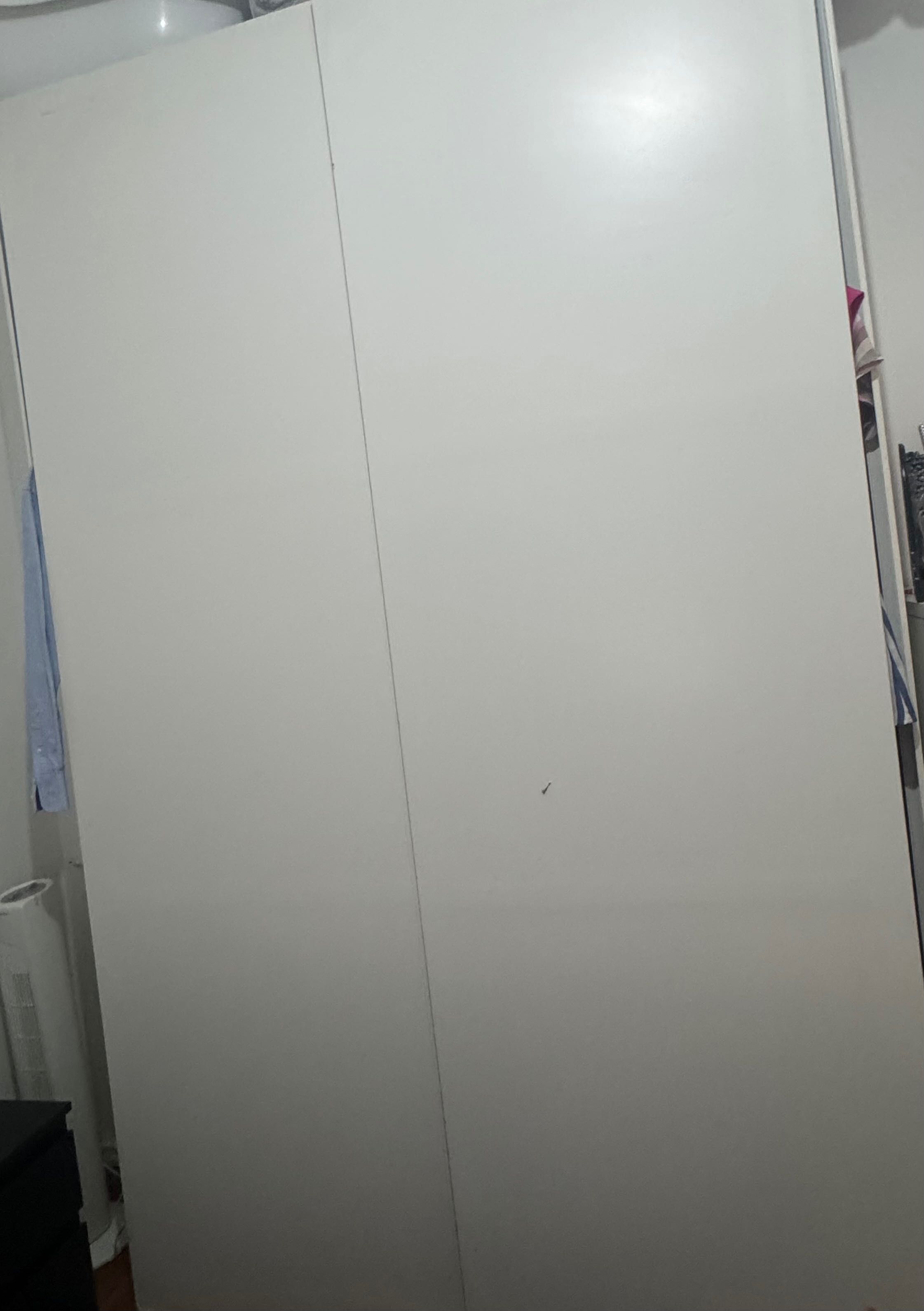 Roupeiro grande com 2 portas