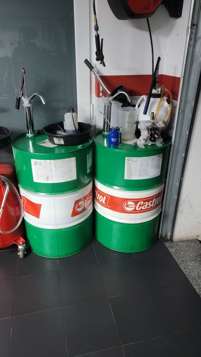 Bidom Bidons 200l com bomba manual