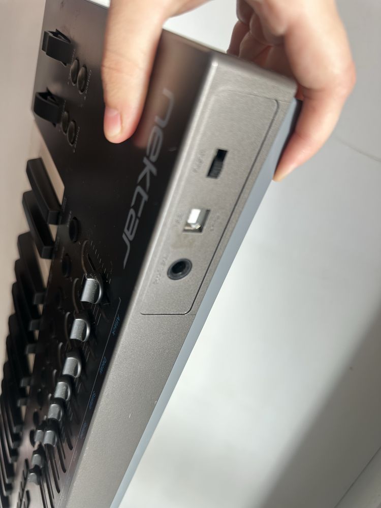 MIDI клавиатура Nektar Impact lx 49+
