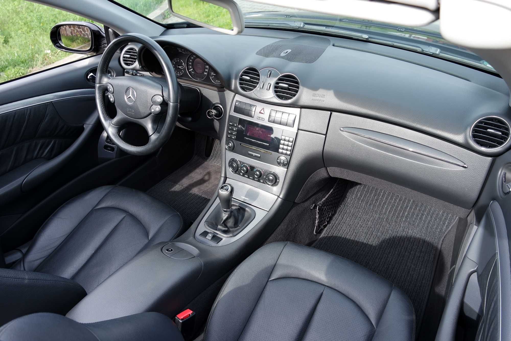 Mercedes CLK tylko 106 tys km  oryginalny lakier jak nowy