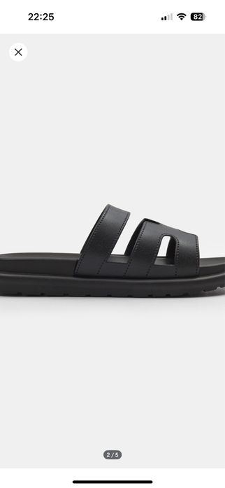 шльопанці сандалі босоніжки