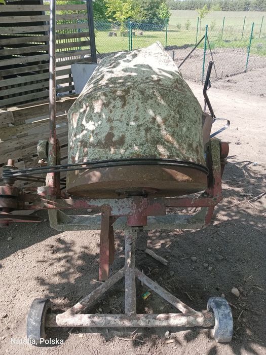Sprzedam dużą betoniarkę