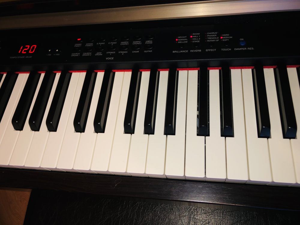 Цифрове піаніно Yamaha Clavinova CLP-330, Оригінал.