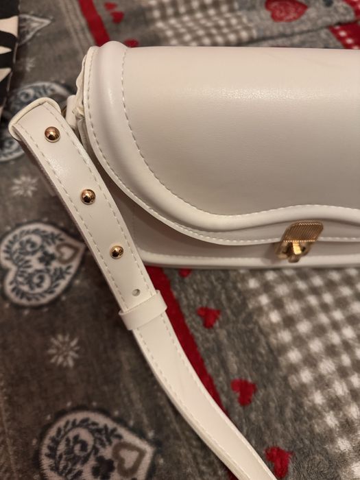 Біла нова сумка