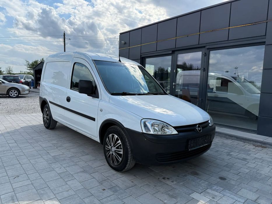 Opel Combo 1.3 Diesel Klimatyzacja Elektryczne Szyby Radio CD  1.3 Diesel Klimatyzacja Elektryczne Szyby Radio CD Hak