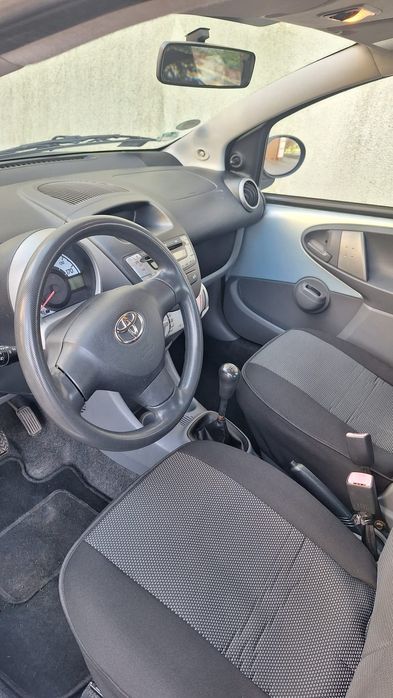 Na sprzedaż Toyota Aygo 2006 r.