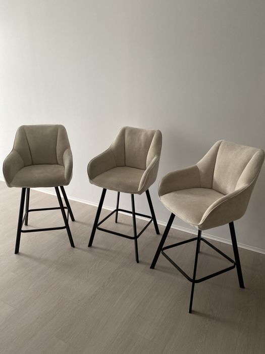 Bancos de Bar c/ tratamento