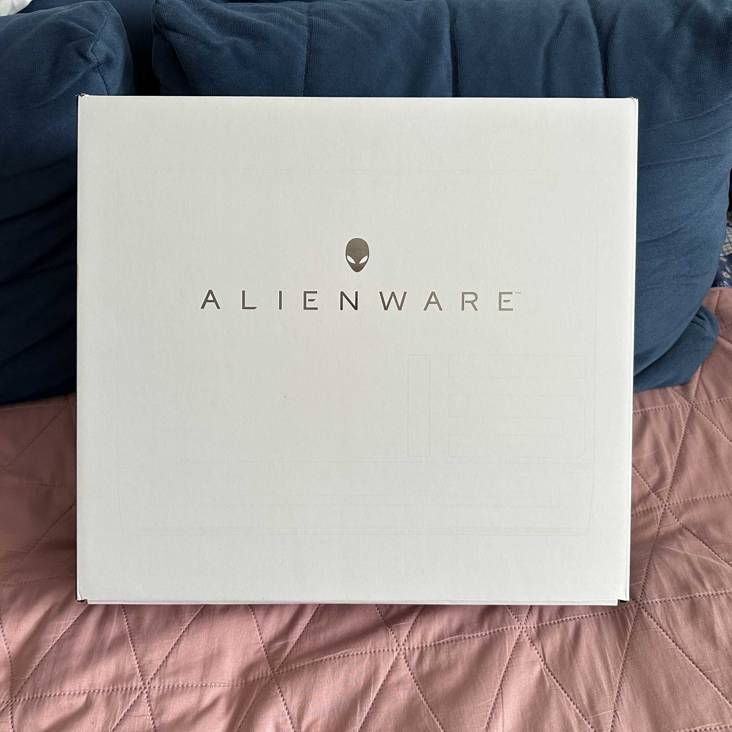 Alienware m15 R3 i7/32G/RTX2080/4K/2T/W10P + GWAR.