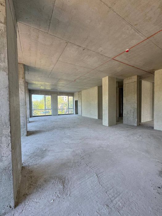 Оренда комерційного приміщення біля дороги Зелена