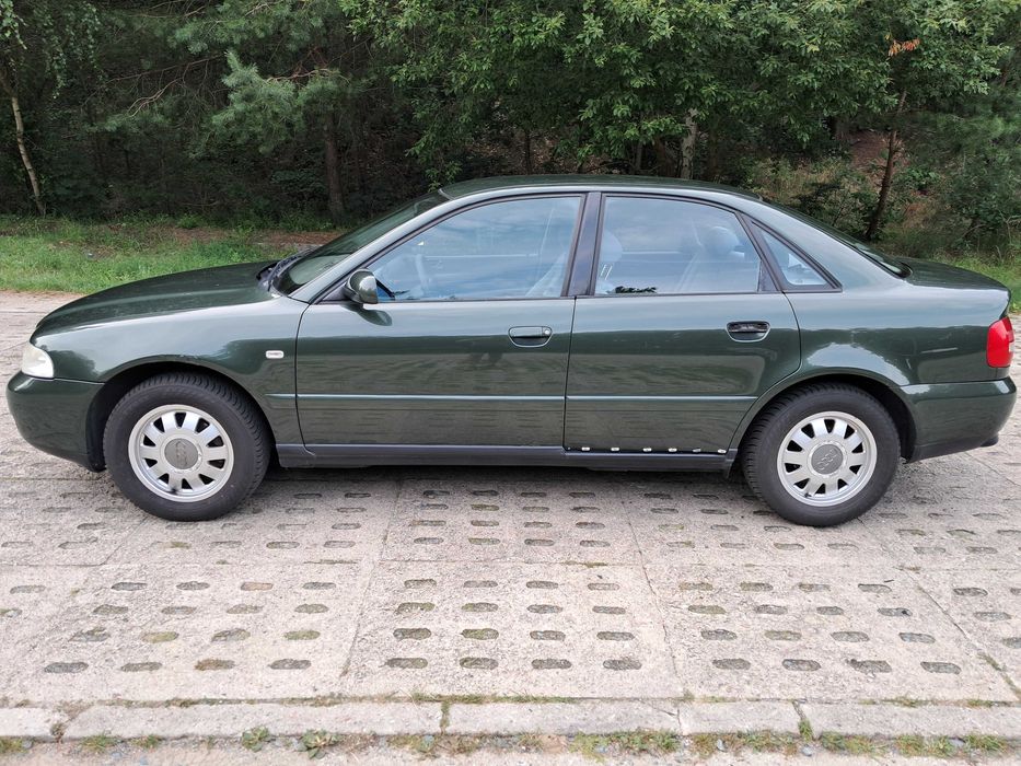 Audi A4 B5 1.6 lift + hak