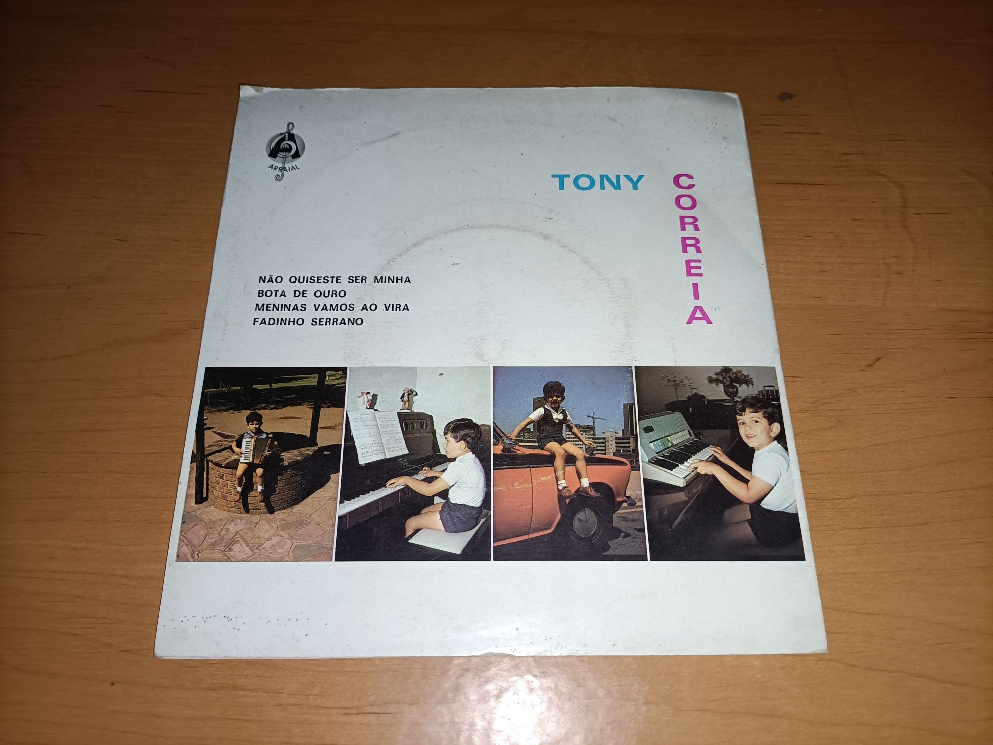 Tony Correia_Vinil