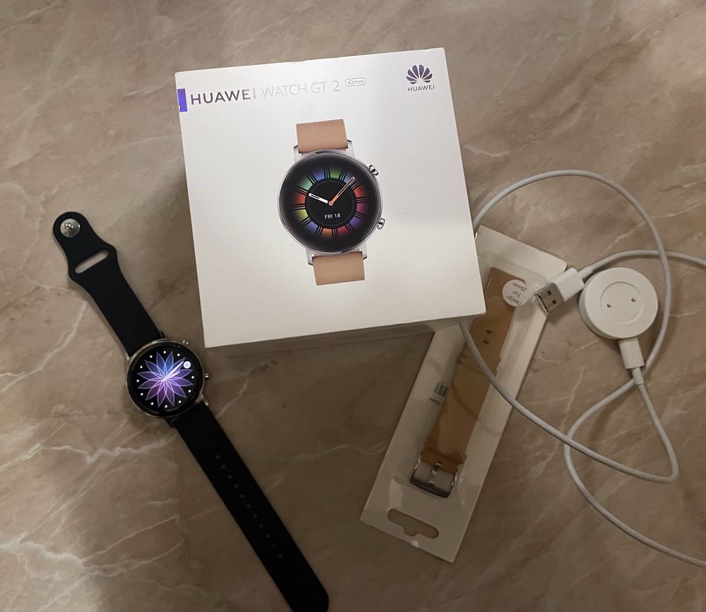 Продам смарт годинник  HUAWEI WATCH GT 2 CLASSIC 42 mm