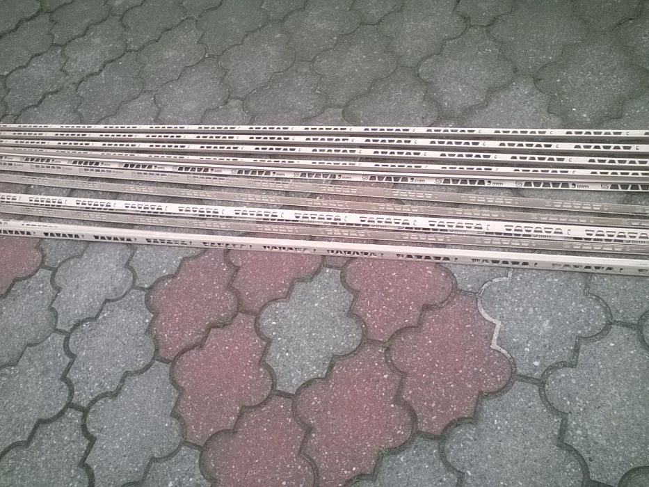 Profil plastikowy do glazury zewnętrzny wewnętrzny