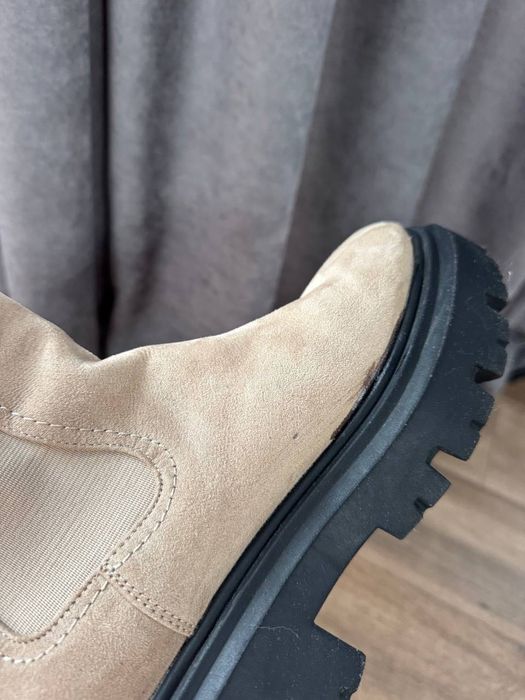 Зручні челсі осінь