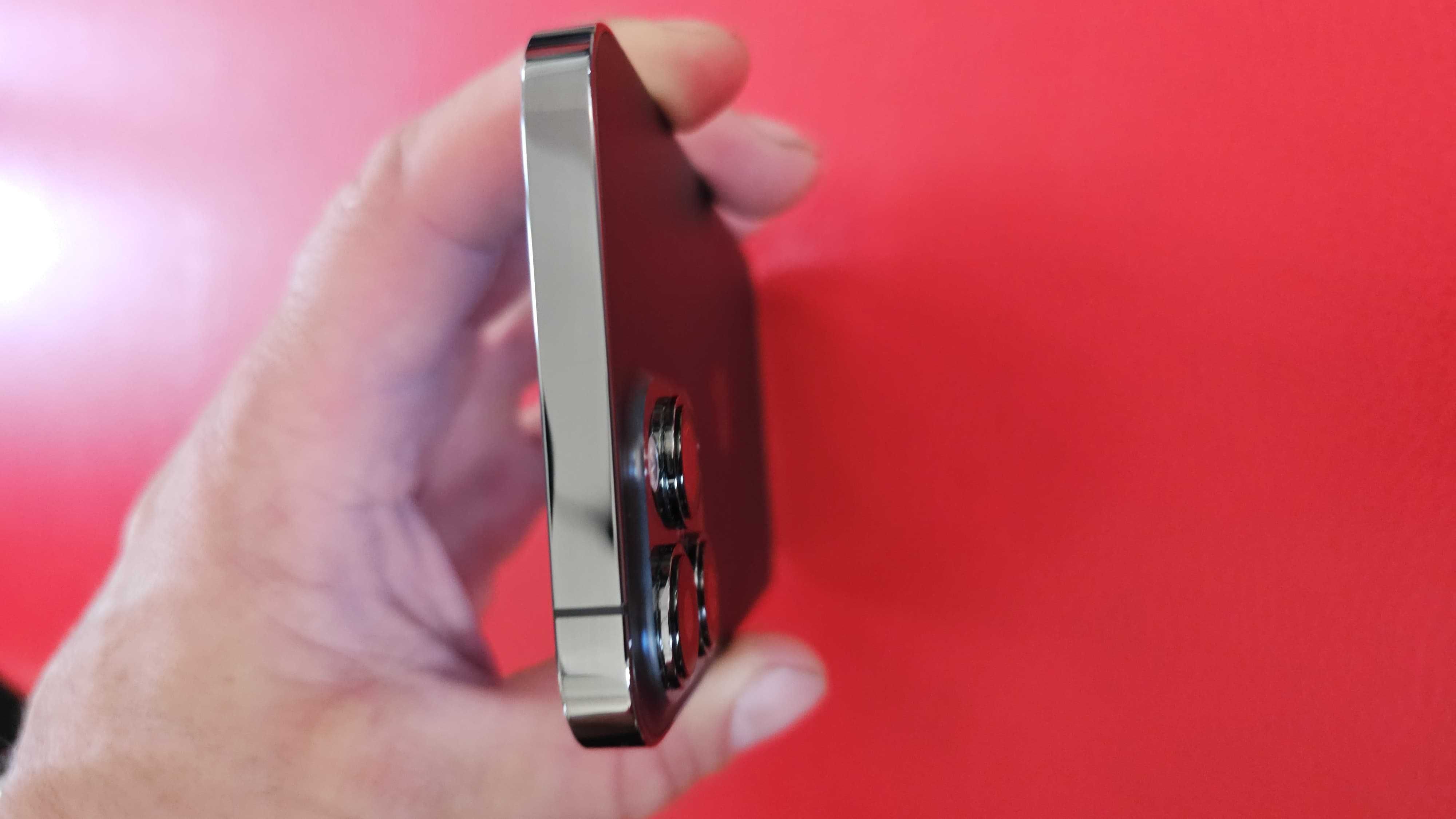 iPhone’a 13 Pro MAX  DWIE KARTY SIM  bateria trzyma caly dzien