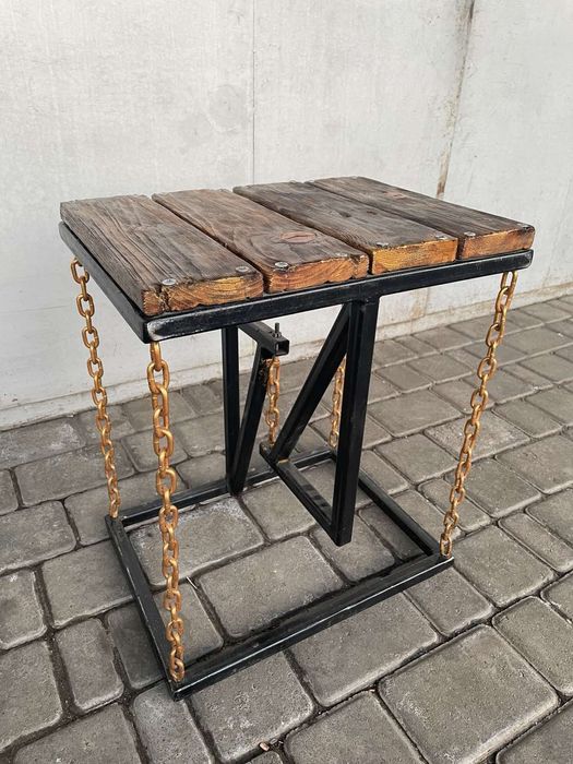 Стілець у стилі loft