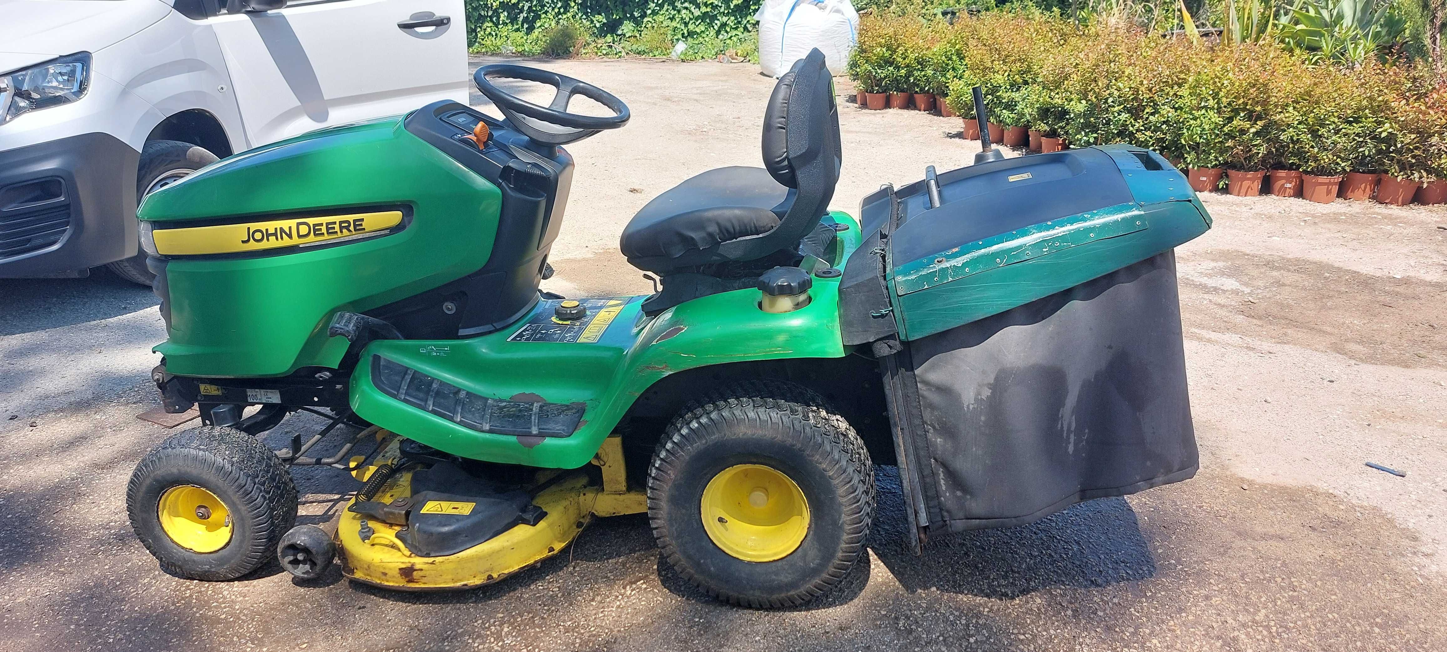 Trator Corta Relva John Deere