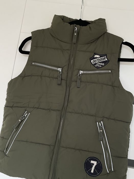 Kamizelka chłopięca s.Oliver – rozmiar 140 / S Zielona khaki