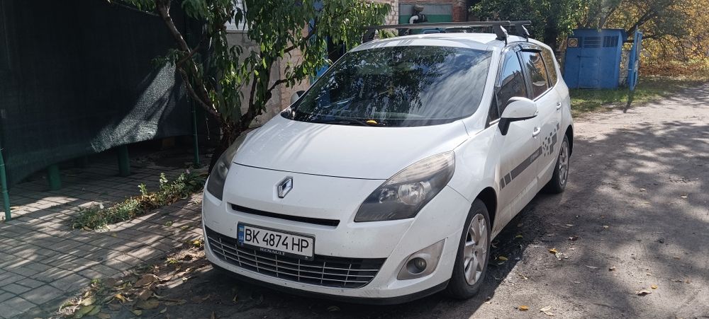 Продаю Renault Grand scenik 3