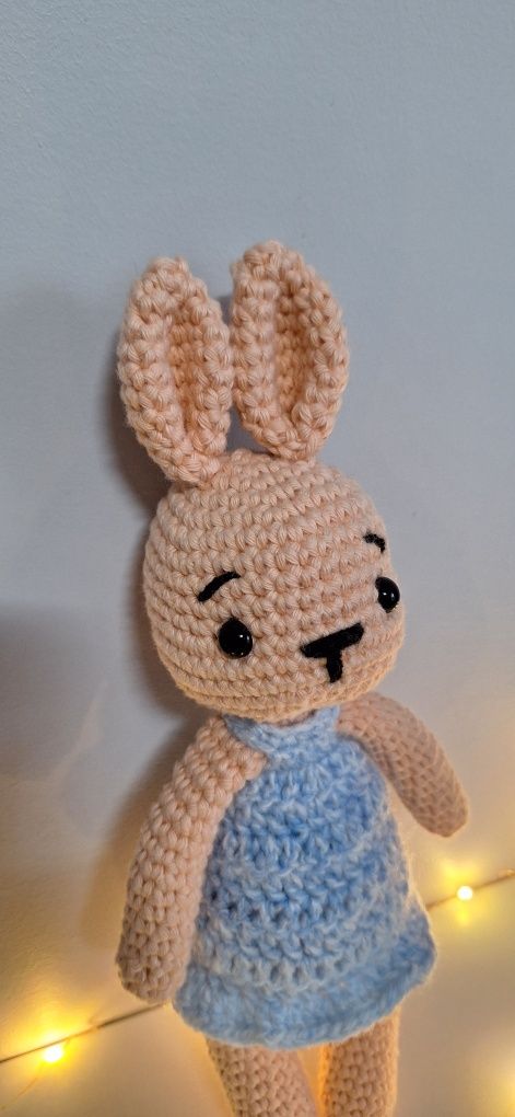 Króliczek amigurumi Rękodzieło