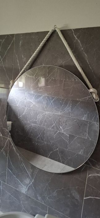 Espelho redondo usado