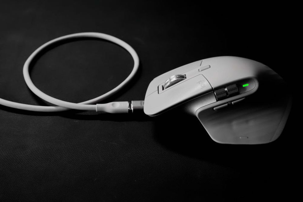 **Logitech MX Master 3 BDB + etui, super kabel, ładowanie MAGNETYCZNE*