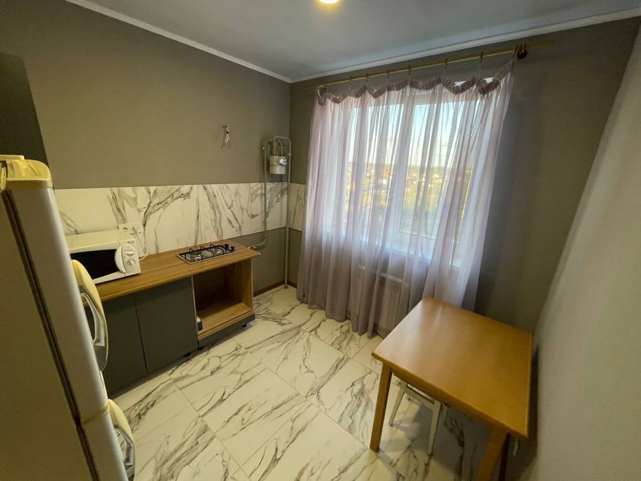 Власник, 1-кімнаина, без комісії, світло не вимикають. Браїлки.